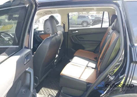 2018 Volkswagen Tiguan 2.0T Se/2.0T Sel из США, поврежденный, VIN 3VV2B7AX2JM075273